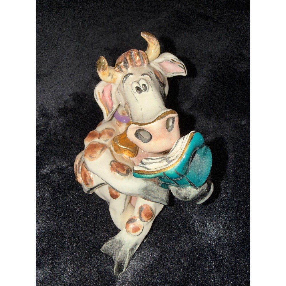 Blue Sky Heather Goldminc Cow Figurine Music Box April Showers 2001 Ceramic